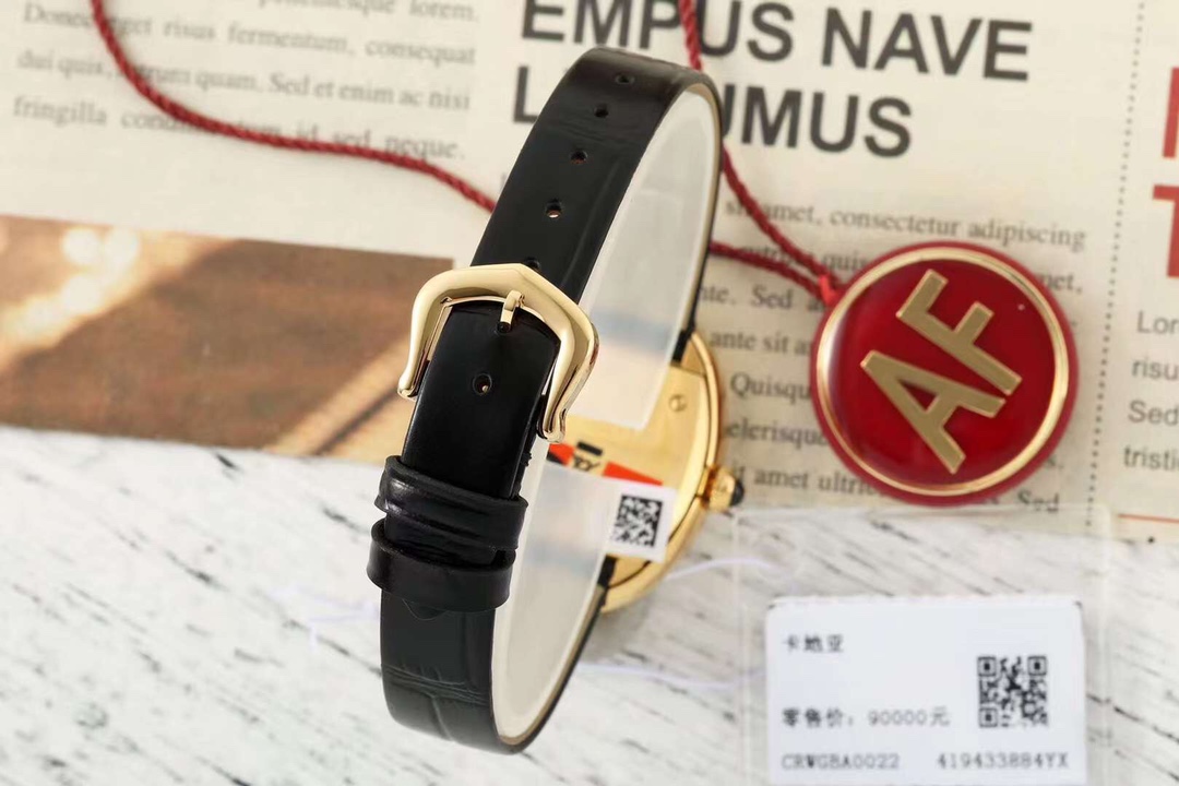 Mini Baignoire 18MM White Dial