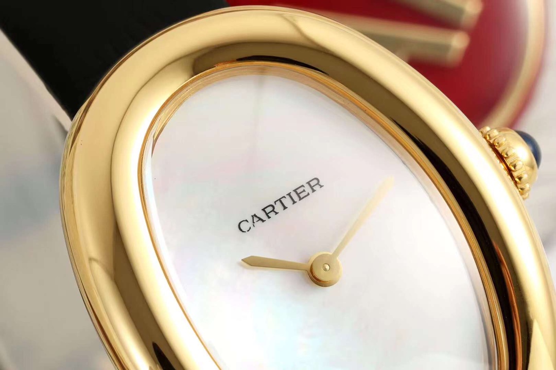 Mini Baignoire 18MM White Dial