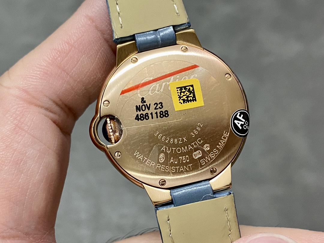 Ballon Bleu 33mm Diamond Rose Gold Grey Alligator Watch