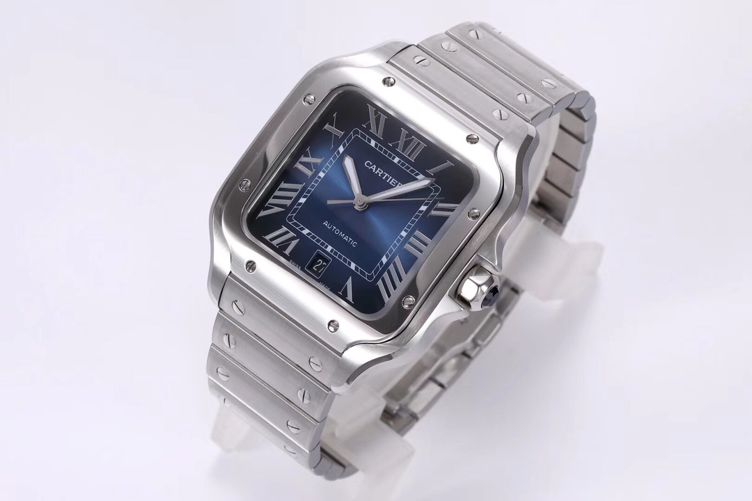 BVF Super Clone Cartier Santos silver case replica watch clearly displaying the date window and its elegant steel bracelet.