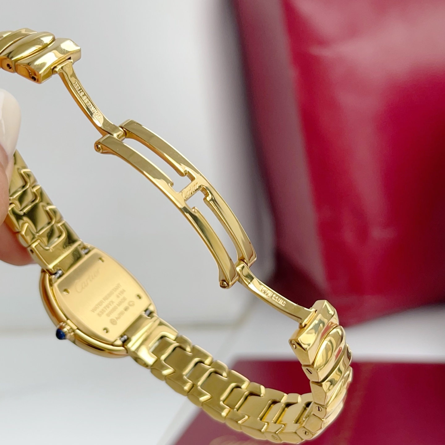 BBA Factory | Baignoire watch Quartz movement | Yellow gold